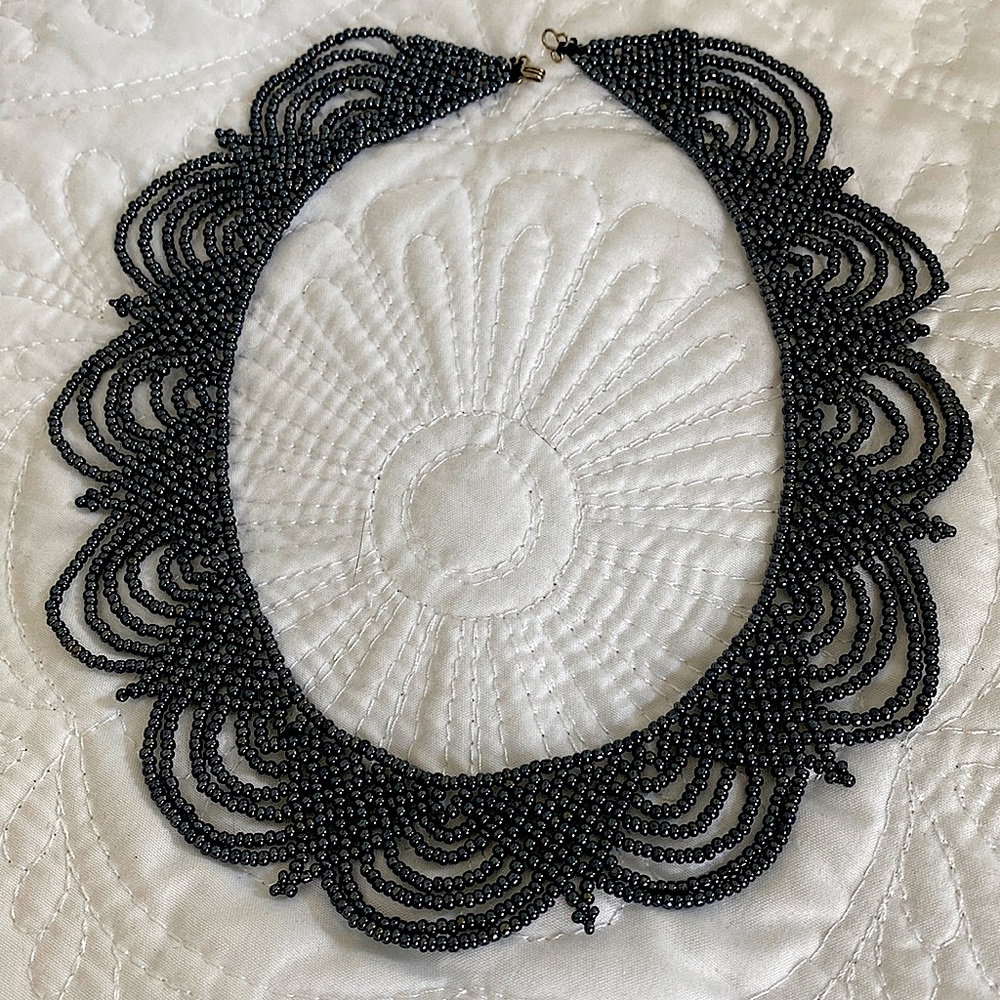 Lace Style Gray Glass beads Necklace